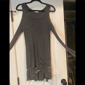 Cold Shoulder Altar’d State Top